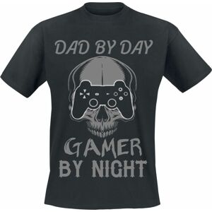 Zábavné tričko Dad By Day - Gamer By Night Tričko černá